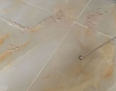 竹溪瓷砖空鼓维修公司分享粘合剂选择不当在瓷砖铺贴过程中可能导致以下问题
