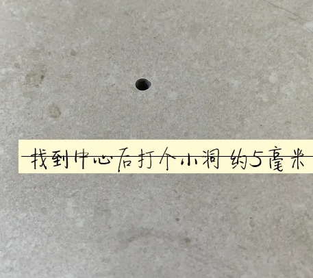 竹溪瓷砖空鼓维修公司专业解答在瓷砖铺贴过程中，如果砂料搅拌不均匀，将会带来以下问题